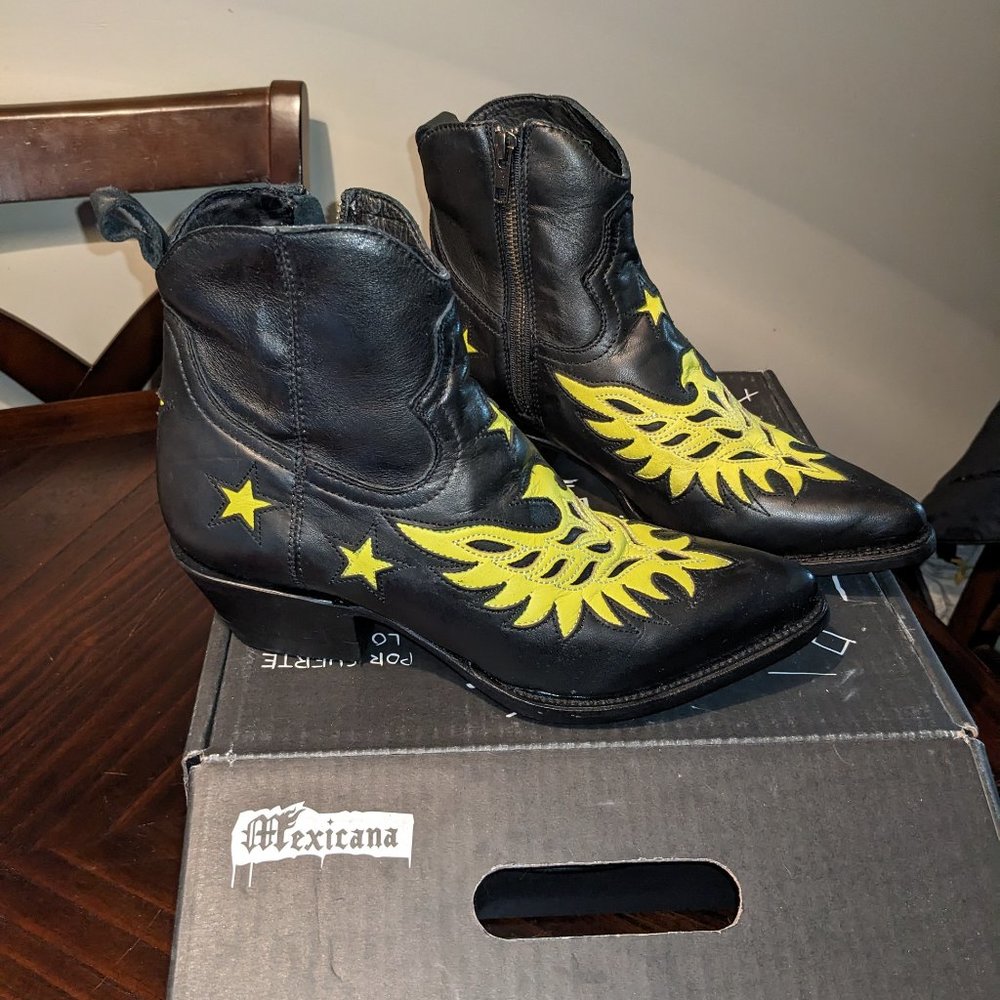 Mexicana boots